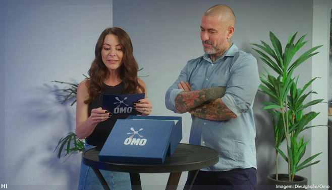 Omo une Henrique Fogaça e Ana Paula Padrão na cozinha